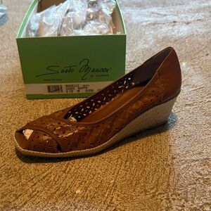 Sesto Meucci Tan Peep-Toe Wedges